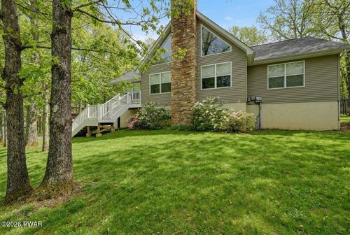 127 Robin Way, Lackawaxen, PA, 18435-7807 | Card Image