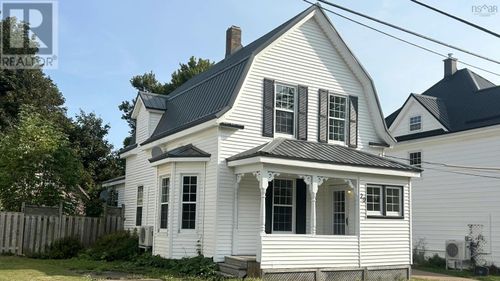 20 Victoria Ave, Stellarton, NS, B0K0A2 | Card Image