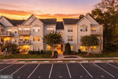 104-12461 Hayes Ct, FAIRFAX, VA, 22033-4297 | Card Image