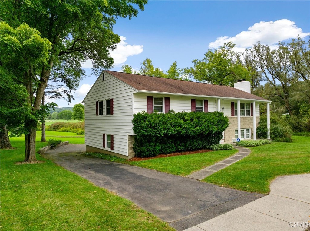 Payne St, Hamilton, NY 13346
