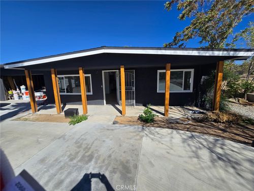 7587 Elk Trl, Yucca Valley, CA, 92284-3311 | Card Image