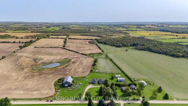 433457 4 Th Line, Home with 6 bedrooms, 3 bathrooms and 20 parking in Amaranth ON | Image 24