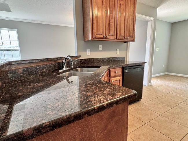 5341 Branch Point Dr, House other with 3 bedrooms, 2 bathrooms and 2 parking in Valdosta GA | Image 6