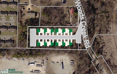 2111 Woods Creek Rd, Knoxville, TN, 37924-1640 | Card Image