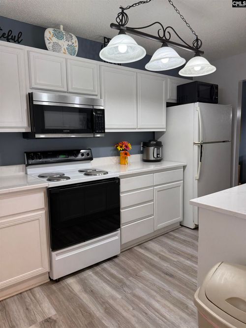 29 Heritage Village Ln, Columbia, SC, 29212-3516 | Card Image