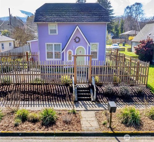 630 E 4th St, Port Angeles, WA, 98362-3408 | Card Image