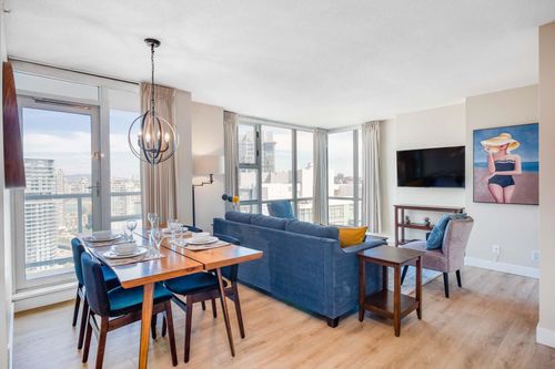 2907-193 Aquarius Mews, Vancouver, BC, V6Z2Z2 | Card Image