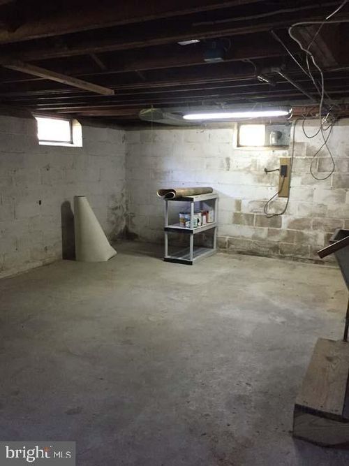 1036 Wagoner Dr, WILMINGTON, DE, 19805-1033 | Card Image