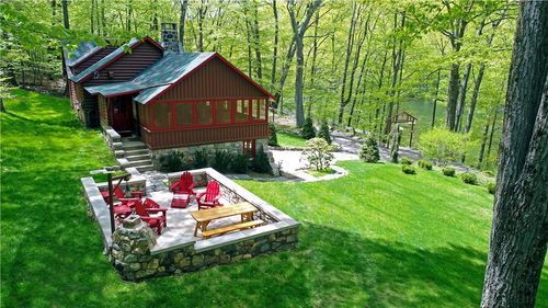 77 Lake Dr, Cold Spring, NY, 10516-4138 | Card Image