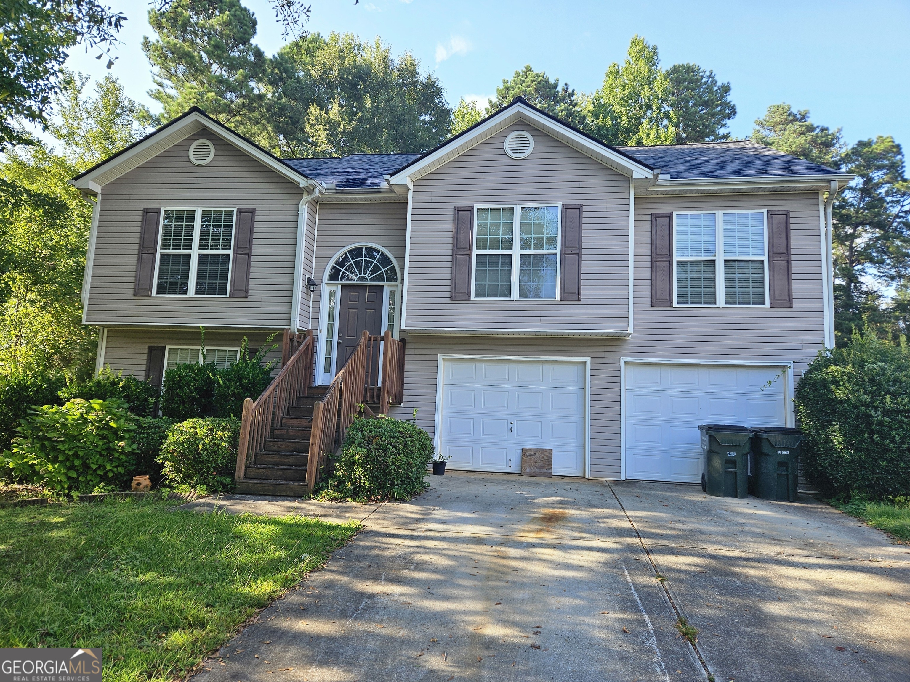 Marbrook Trce, Oxford, GA 30054