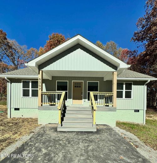 6307 Osage Rd, Crossville, TN, 38572-6862 | Card Image