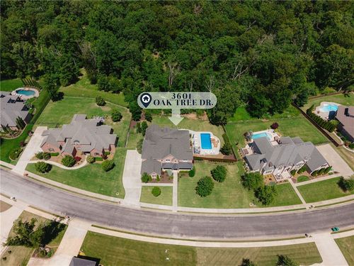3601 Oak Tree Dr, Centerton, AR, 72719-5000 | Card Image