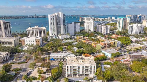 unit-304-635 S Orange Ave, SARASOTA, FL, 34236-7544 | Card Image