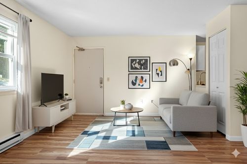 c-9 Apache Dr, Westerly, RI, 02891-2054 | Card Image