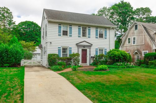 512 Manatuck Blvd, Brightwaters, NY, 11718-1012 | Card Image