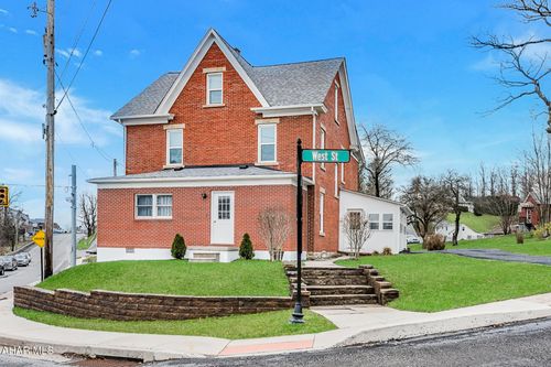 701 W High St, EBENSBURG, PA, 15931-1514 | Card Image