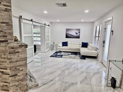 1029 Omar Rd, West Palm Beach, FL, 33405-1121 | Card Image