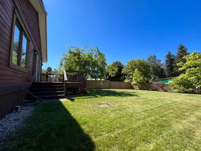 811 Kildare St, House other with 3 bedrooms, 2 bathrooms and null parking in New Denver BC | Image 2