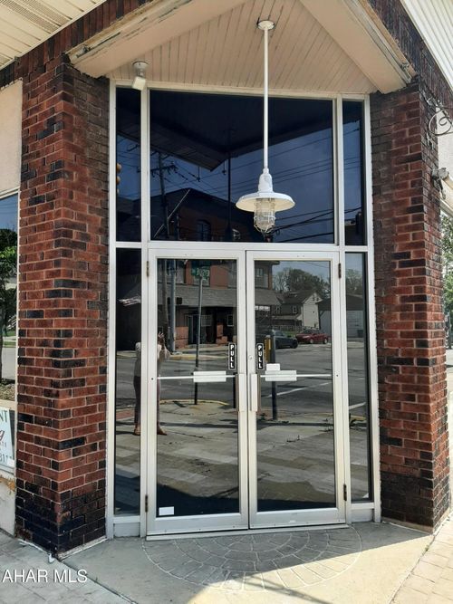 601 2nd St, Cresson, PA, 16630-1277 | Card Image