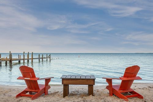 110 Gulfview Dr, Islamorada, FL, 33036-4114 | Card Image