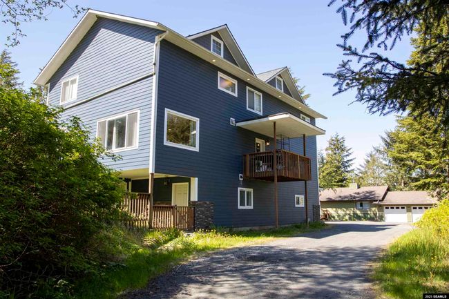 1402 Pond Reef Rd, House other with 7 bedrooms, 5 bathrooms and 2 parking in Ketchikan AK | Image 8