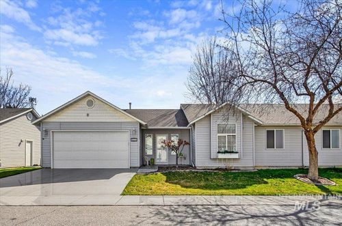 8133 W Penny Ln, Garden City, ID, 83714-1388 | Card Image