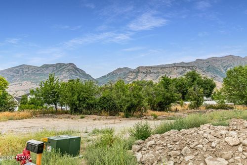 319 S 1100 E, Pleasant Grove, UT, 84062-3161 | Card Image