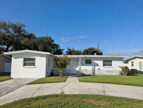5731 90th Ave N, PINELLAS PARK, FL, 33782-5066 | Card Image