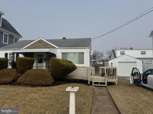 111 N 35th Ave, LONGPORT, NJ, 08403-1612 | Card Image