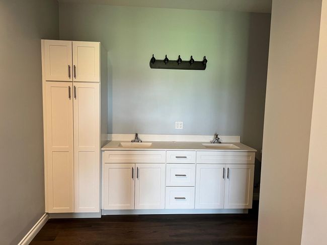 Primary bath | Image 11