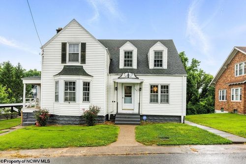 158 Columbia St, West Union, WV, 26456-1164 | Card Image