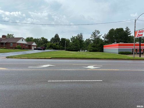 3009 Broadway St, Mount Vernon, IL, 62864-2361 | Card Image