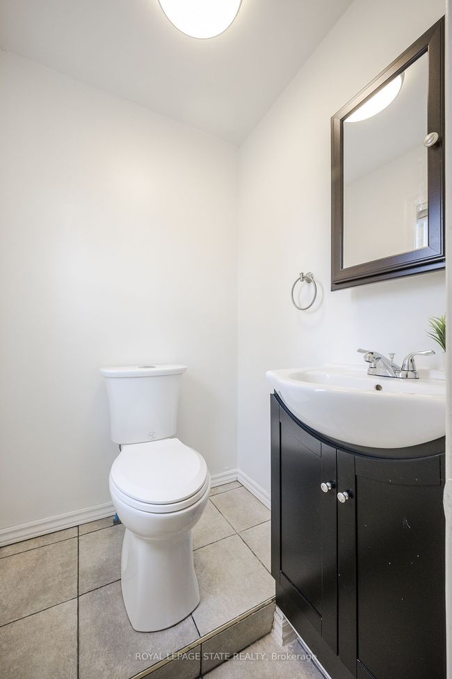 137 Allenby Ave, House other with 3 bedrooms, 3 bathrooms and 7 parking in Hamilton ON | Image 13
