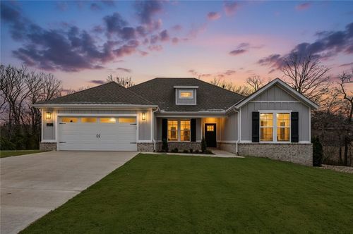 2 Ellwood Cir, Bella Vista, AR, 72715-6018 | Card Image