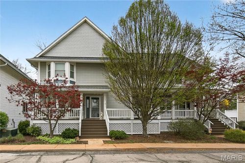 1187 Hawken Pl, Webster Groves, MO, 63119-3961 | Card Image