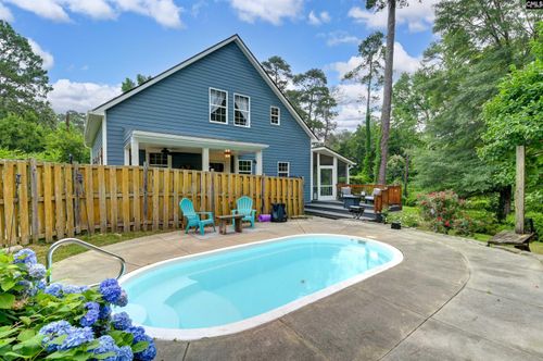 716 Deerwood St, Columbia, SC, 29205-4611 | Card Image