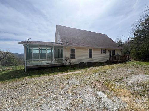 6719 Burkemont Rd, Morganton, NC, 28655-7672 | Card Image