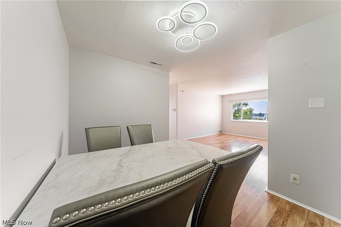 Residential Lease in North Olmsted 5