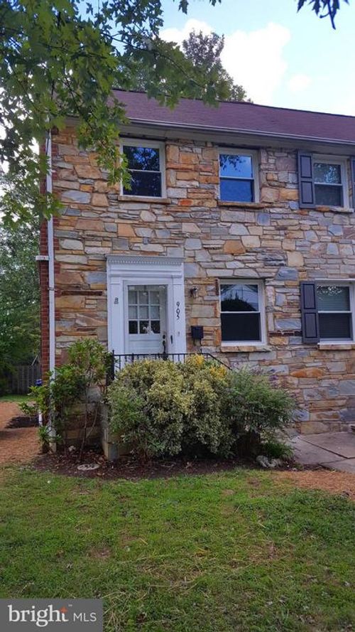 905 Little St, ALEXANDRIA, VA, 22301-2121 | Card Image