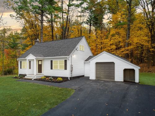 278 Central St, Georgetown, MA, 01833-2525 | Card Image