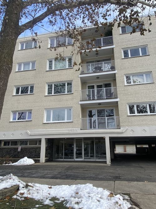 apt-404-1535 Forest Ave, River Forest, IL, 60305-1046 | Card Image
