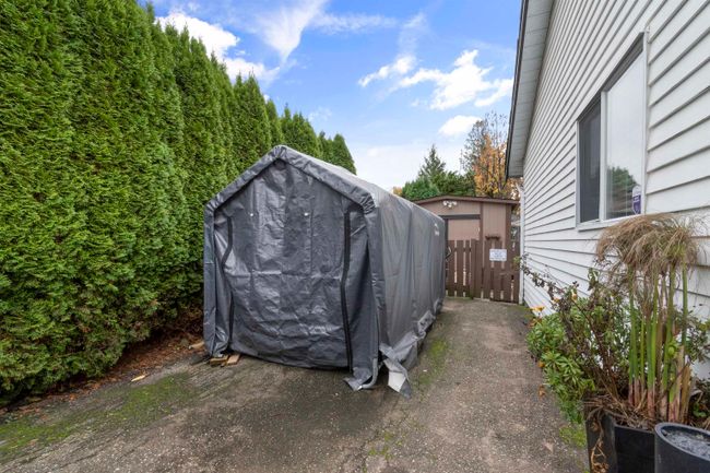 45312 Crescent Drive, House other with 3 bedrooms, 1 bathrooms and 6 parking in Chilliwack BC | Image 6