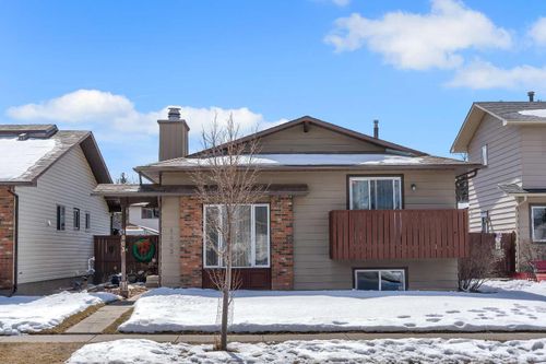 1003 Berkley Dr Nw, Calgary, AB, T3K1E3 | Card Image