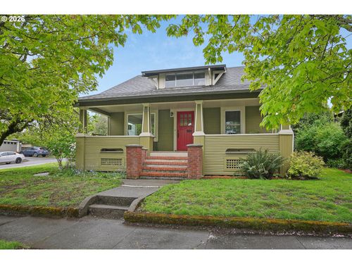 428 Willamette St, Oregon City, OR, 97045-2723 | Card Image