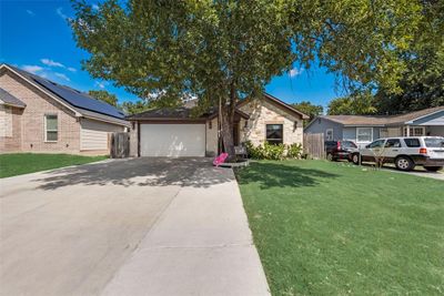 2427 Frank Henderson Jr Drive, House other with 4 bedrooms, 2 bathrooms and null parking in Dallas TX | Image 2