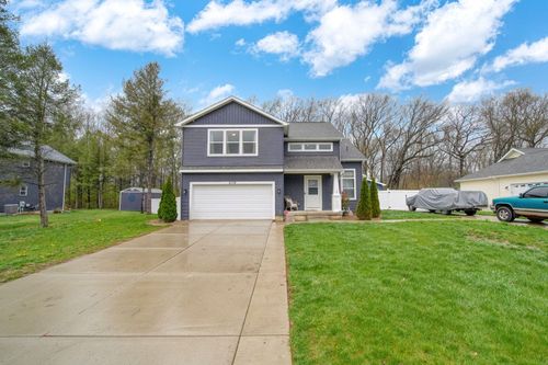 5178 Stone River Rd, Jackson, MI, 49201-8187 | Card Image