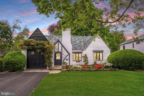 439 W Park Ave, STATE COLLEGE, PA, 16803-3430 | Card Image