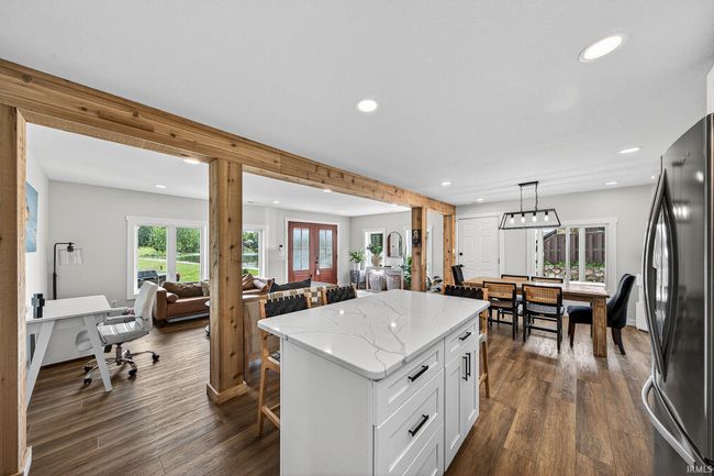 9061 E Hatchery Rd, House other with 3 bedrooms, 2 bathrooms and null parking in Syracuse IN | Image 7