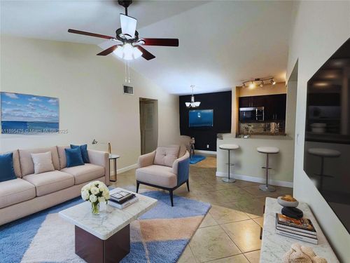 apt-6307-2926 S University Dr, Davie, FL, 33328-1407 | Card Image