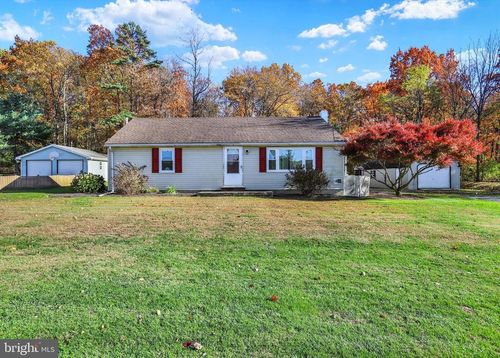 3546 White Church Rd, CHAMBERSBURG, PA, 17202-8179 | Card Image